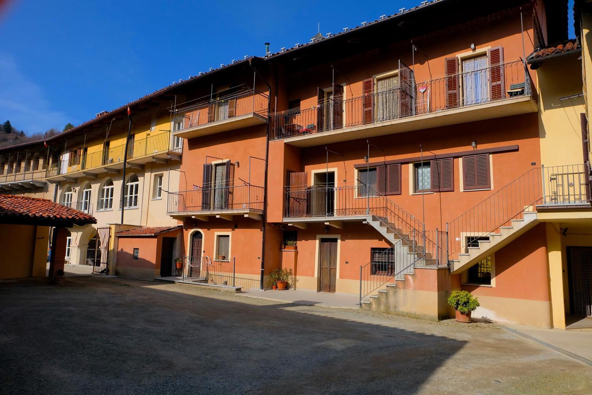 La Ghiacciaia Aparthotel Verzuolo Ngoại thất bức ảnh